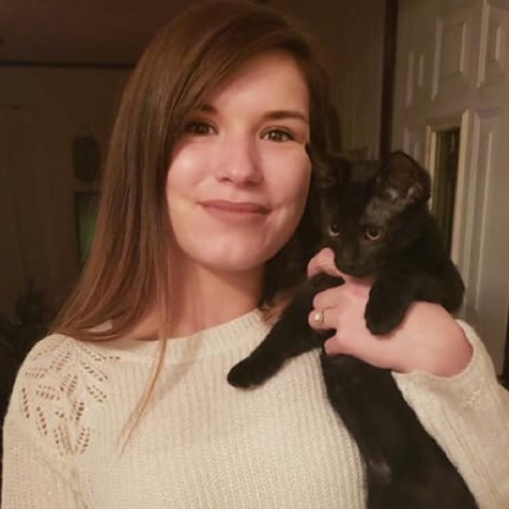 Meet your Posher, Corinne